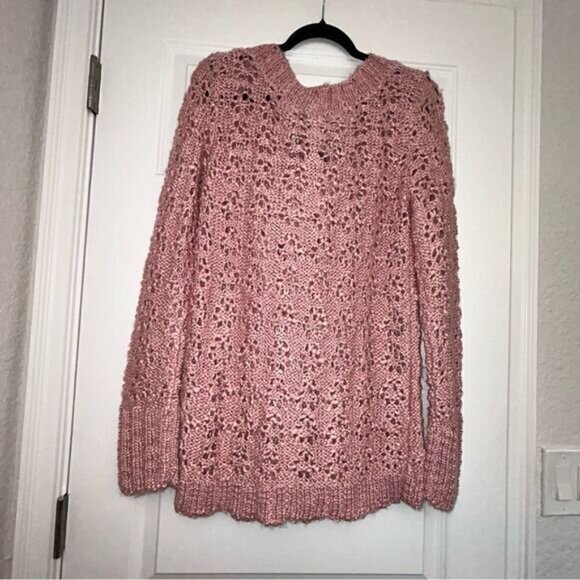 New, Vintage Newport News V-Neck Sweater w/Matching Beanie Hat - Picture 2 of 6